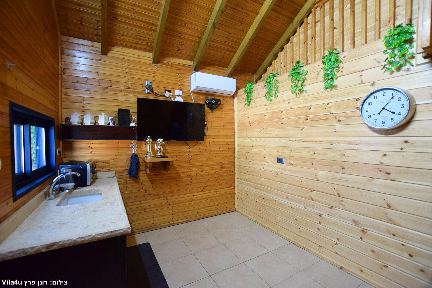 אחוזת קנה הבושם מרכז  21  נופש - וי פור ויקיישן - V for Vacation