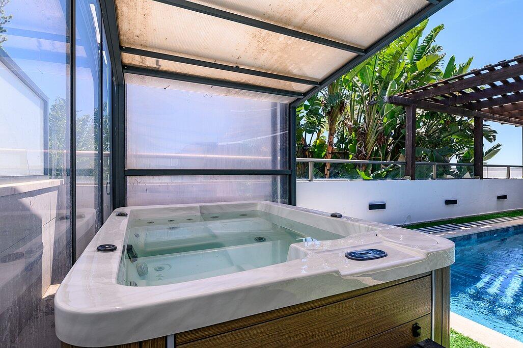 סוויטת רפאל צפון  4  נופש - וי פור ויקיישן - V for Vacation