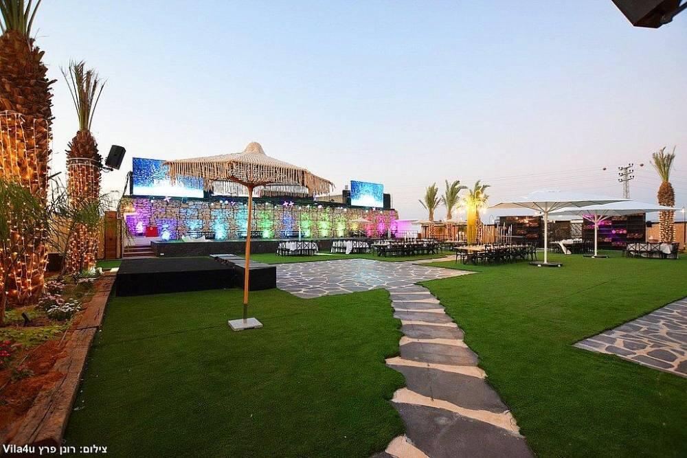 אמיליה איוונטס מרכז  40  לופט 4 יו