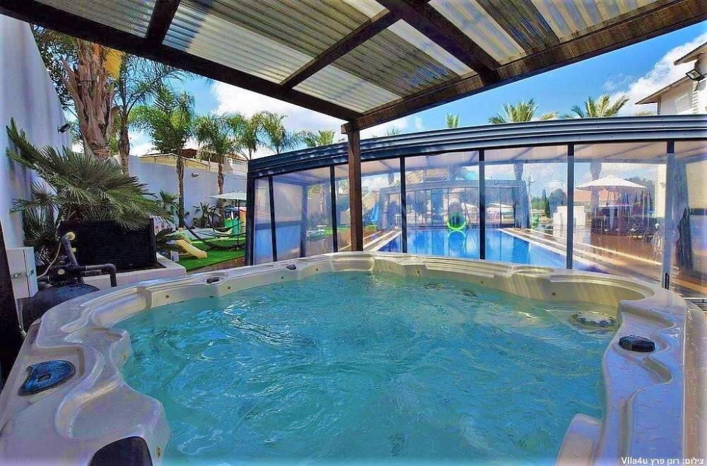 וילה קאסה רויאל צפון  3  נופש - וי פור ויקיישן - V for Vacation