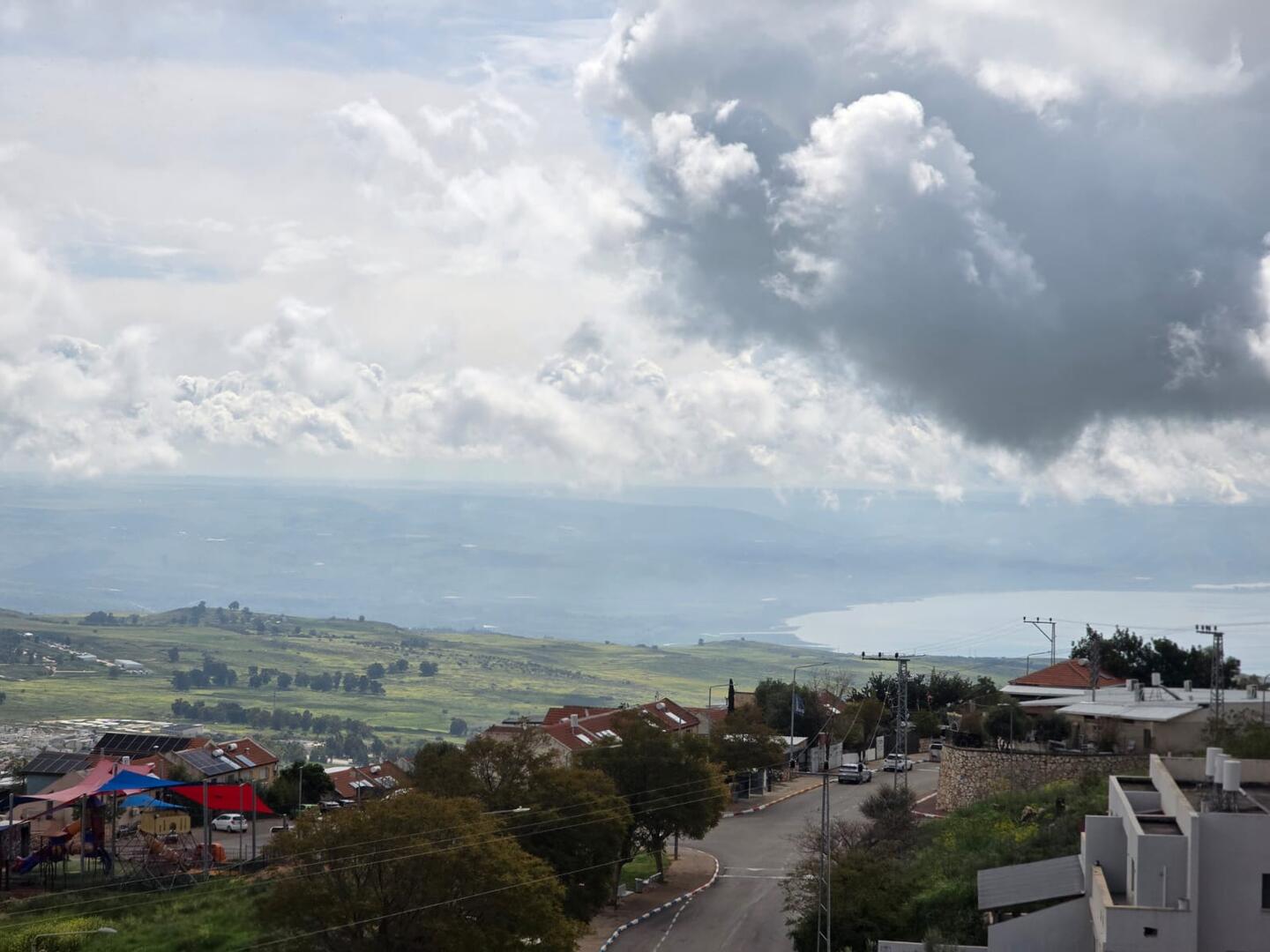 וילה סאן לייט - Sun Light צפון  29  נופש - וי פור ויקיישן - V for Vacation