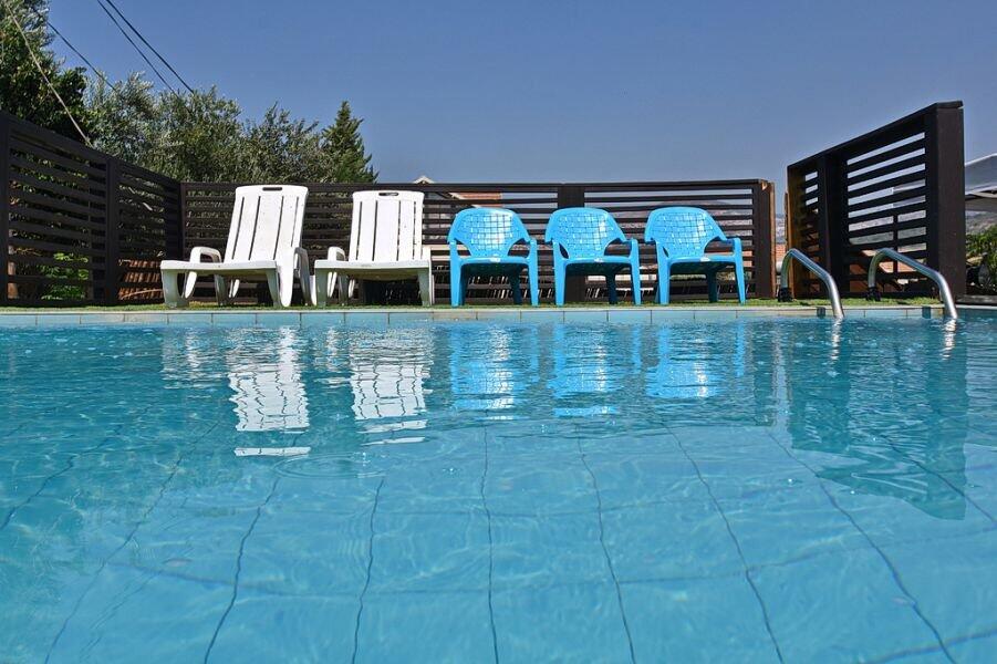 בקתות ספיר צפון  25  נופש - וי פור ויקיישן - V for Vacation