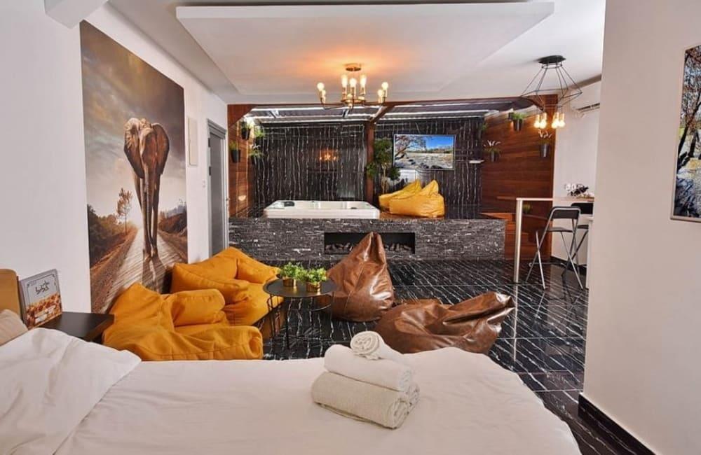 סוויטת בלאק צפון  8  נופש - וי פור ויקיישן - V for Vacation