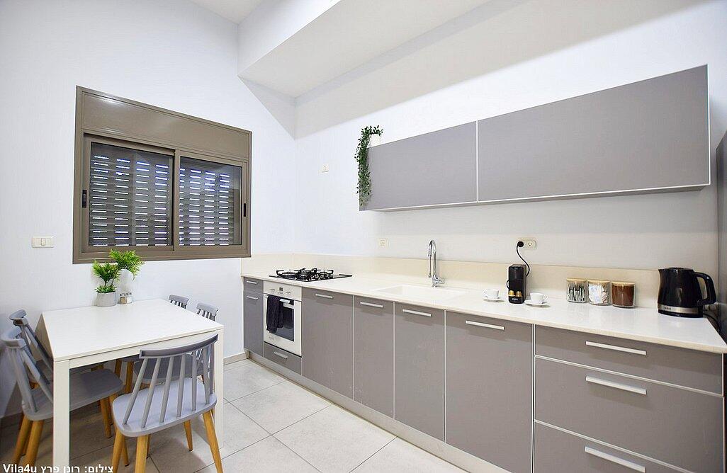 סוויטת חלון לארבל צפון  7  נופש - וי פור ויקיישן - V for Vacation