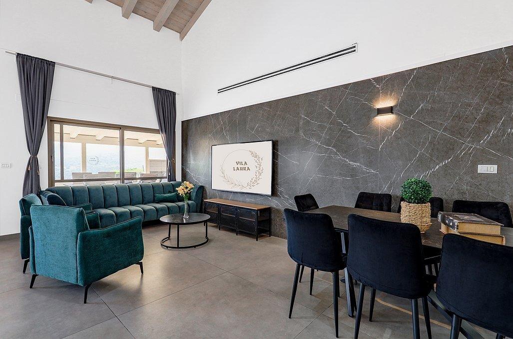 וילה לאורה צפון  8  נופש - וי פור ויקיישן - V for Vacation