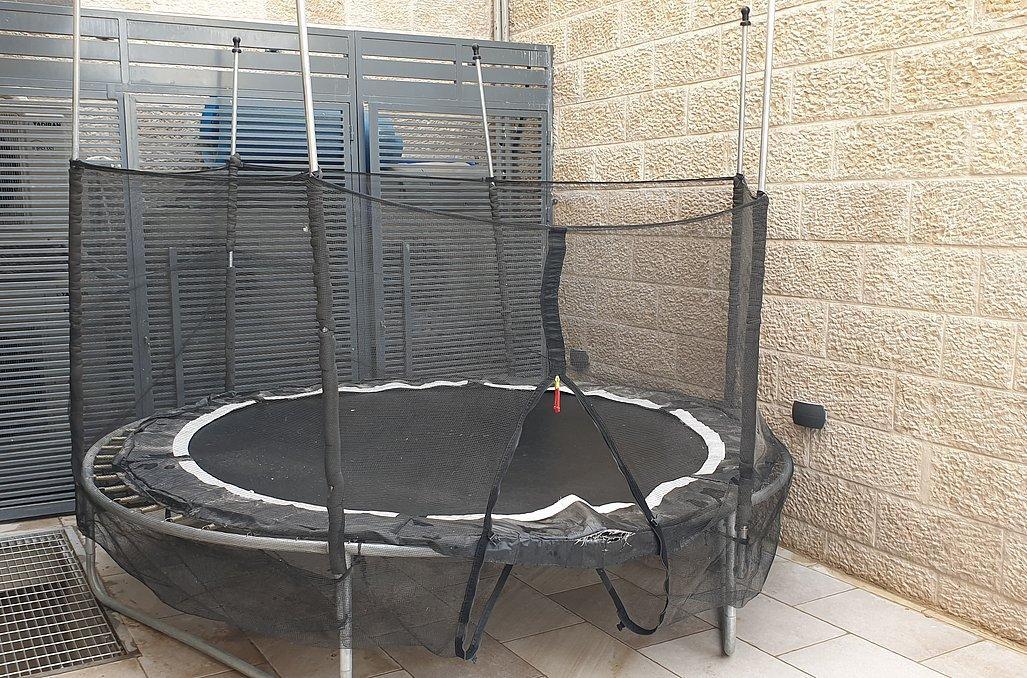 וילה בוטיק ברמה למהדרין מרכז  4  נופש - וי פור ויקיישן - V for Vacation