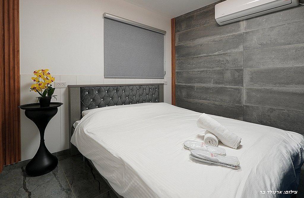 בצל השקד צפון  10  נופש - וי פור ויקיישן - V for Vacation