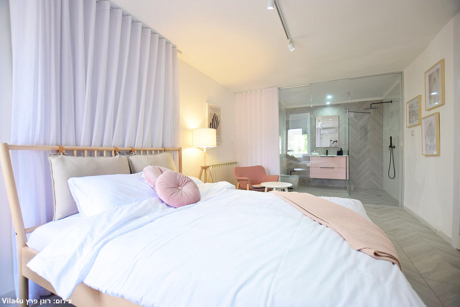 סוויטות רומאנס צפון  27  נופש - וי פור ויקיישן - V for Vacation