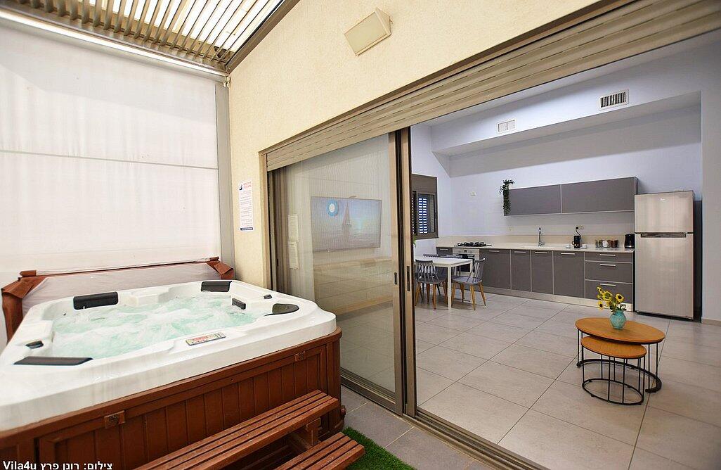 סוויטת חלון לארבל צפון  2  נופש - וי פור ויקיישן - V for Vacation