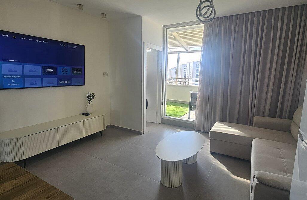 סיאסטה באכזיב צפון  15  נופש - וי פור ויקיישן - V for Vacation