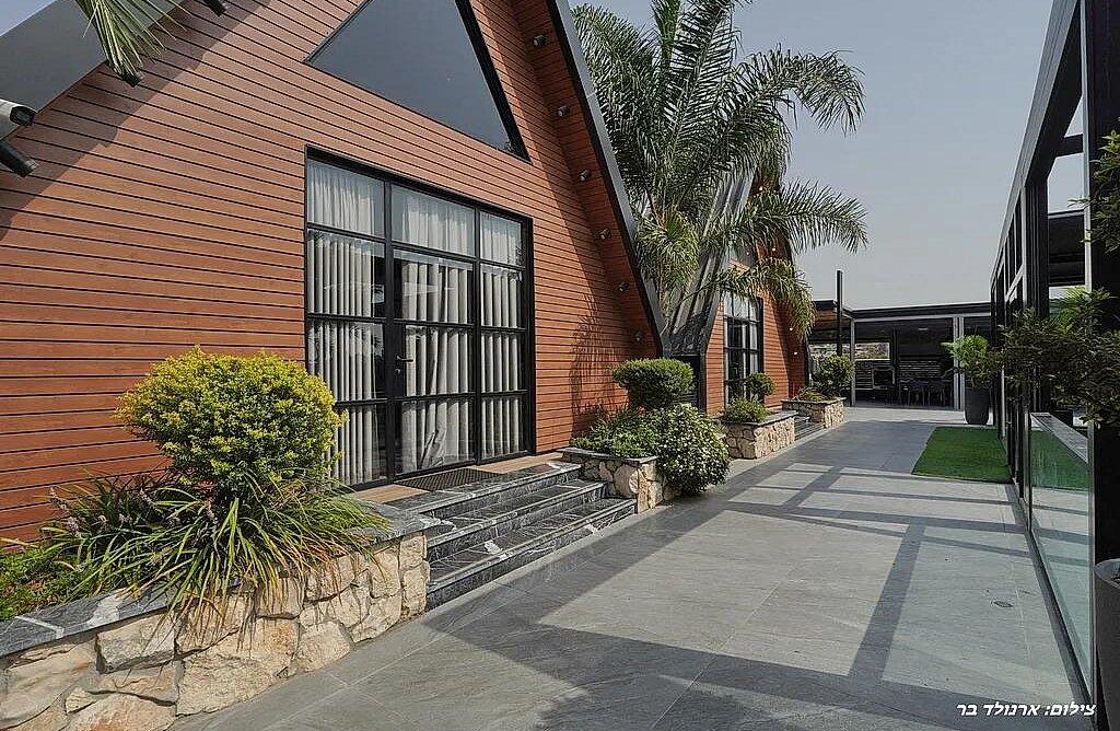 אחוזת קמפניה נירה - Campagna Nera צפון  15  נופש - וי פור ויקיישן - V for Vacation