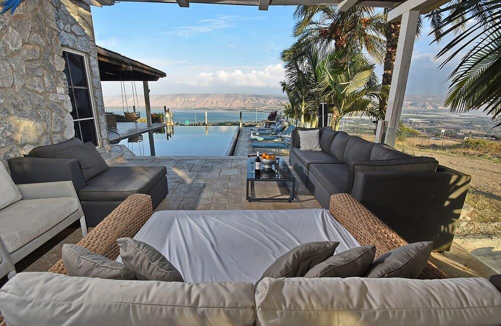 וילה מצפה הוד צפון  37  נופש - וי פור ויקיישן - V for Vacation