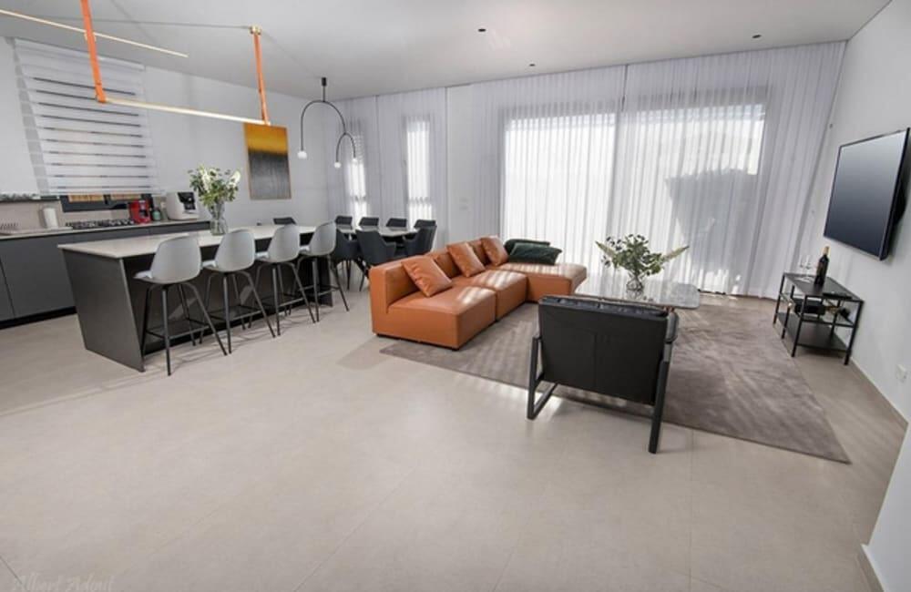 ארכיטקט ביץ האוס מרכז  24  נופש - וי פור ויקיישן - V for Vacation