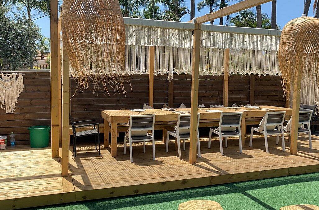 אחוזת הים נתניה מרכז  11  נופש - וי פור ויקיישן - V for Vacation