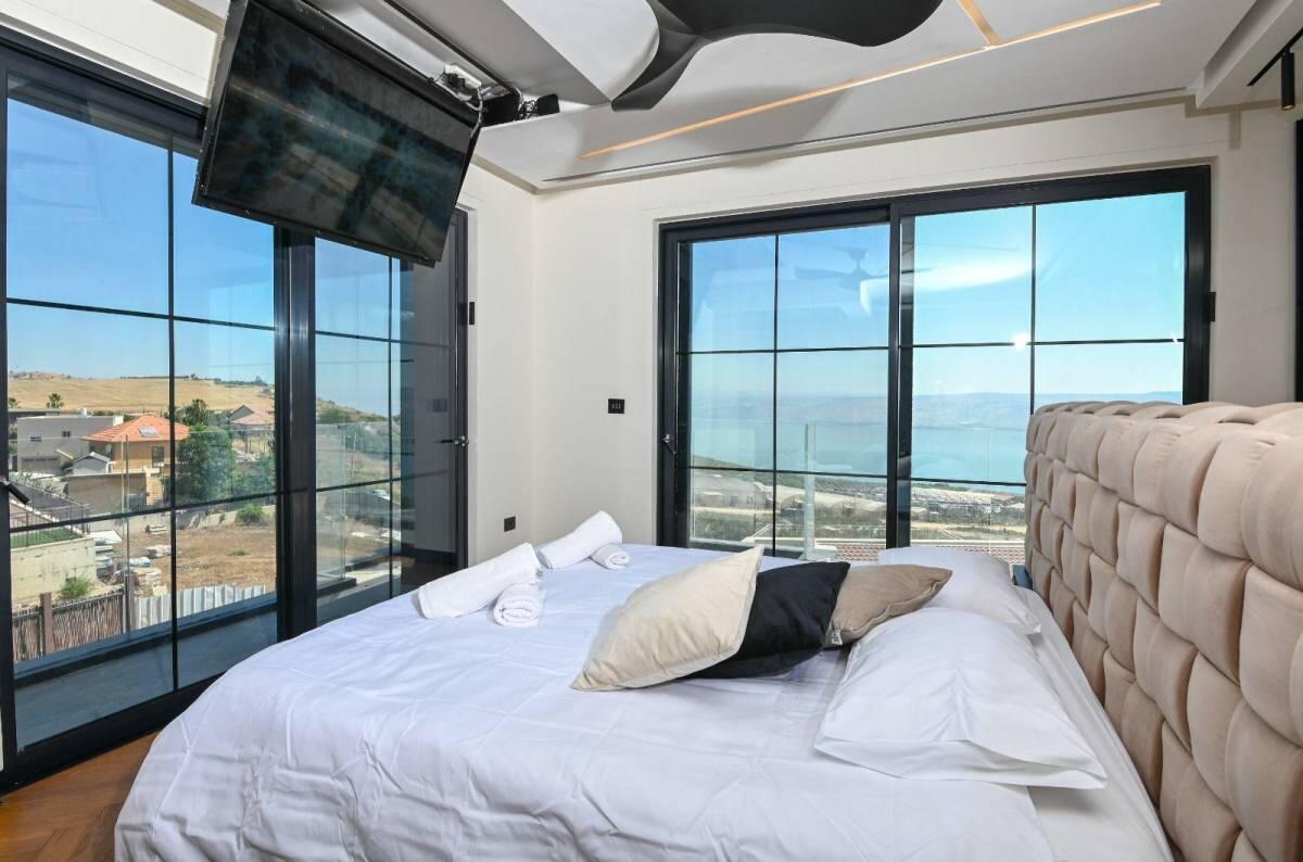 אחוזת לייף סטייל בכנרת צפון  12  נופש - וי פור ויקיישן - V for Vacation