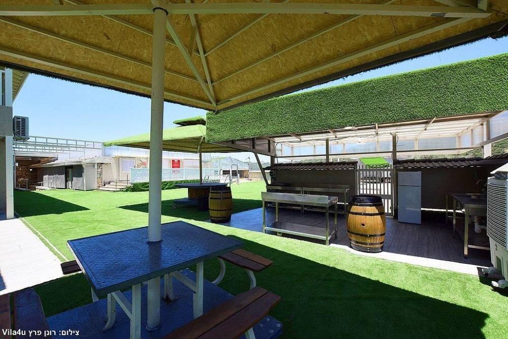 וילה מול הצדיק פקיעין צפון  34  נופש - וי פור ויקיישן - V for Vacation