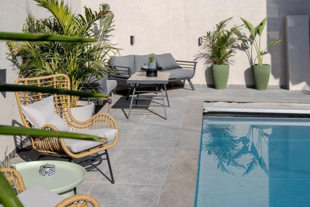 וילה מעגל השמש צפון  33  נופש - וי פור ויקיישן - V for Vacation