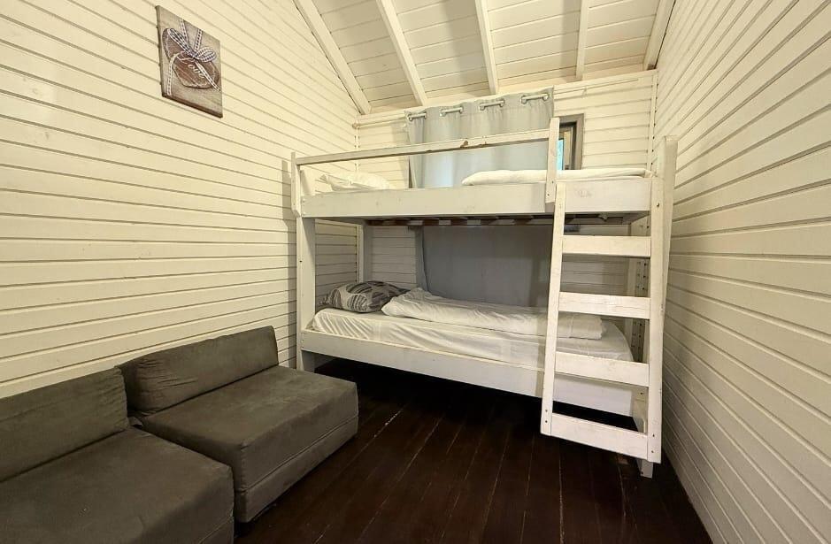 צימרים בצל האלון צפון  12  נופש - וי פור ויקיישן - V for Vacation