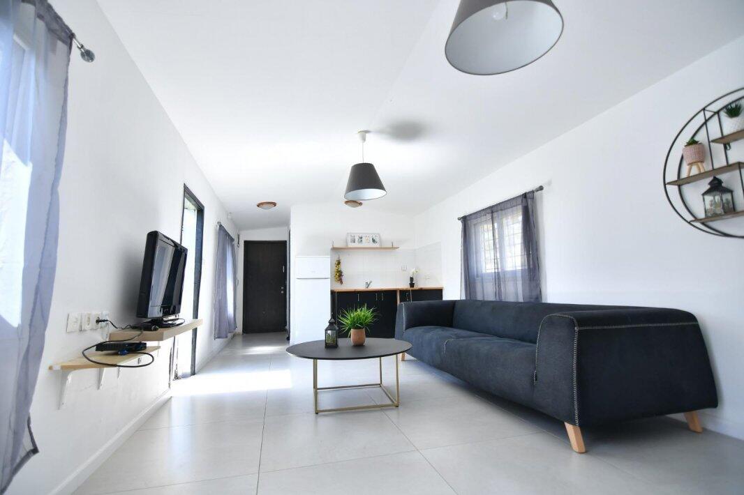 שדות אירוח בטבע מרכז  11  נופש - וי פור ויקיישן - V for Vacation