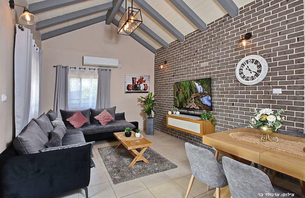 אחוזת נטלי צפון  6  נופש - וי פור ויקיישן - V for Vacation