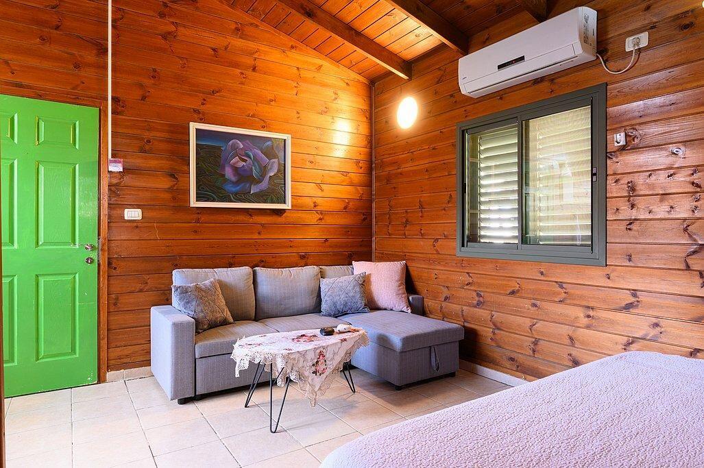 בינות תמרים מרכז  9  נופש - וי פור ויקיישן - V for Vacation