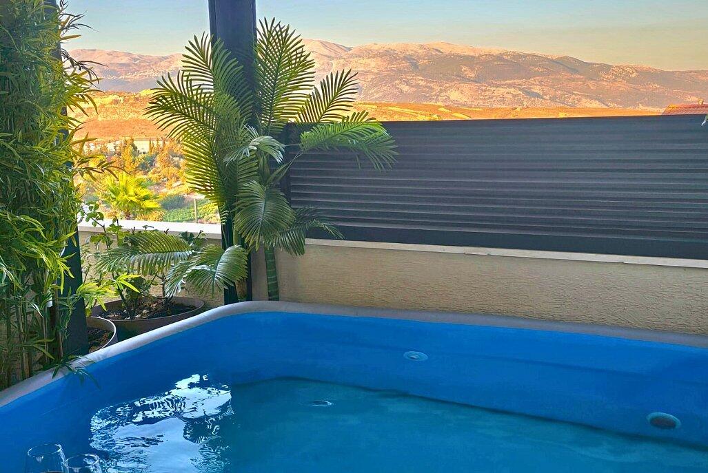 סוויטות רומאנס צפון  27  נופש - וי פור ויקיישן - V for Vacation