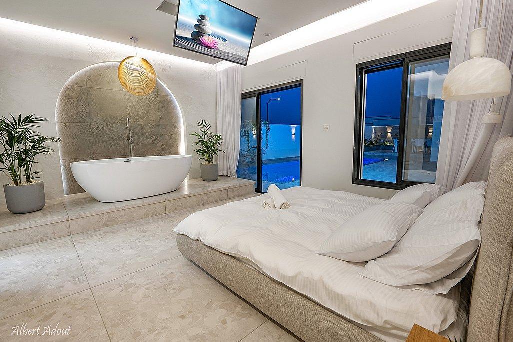 וילה סבן דרים צפון  27  נופש - וי פור ויקיישן - V for Vacation