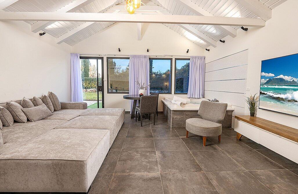 אריאה גליל צפון  19  נופש - וי פור ויקיישן - V for Vacation