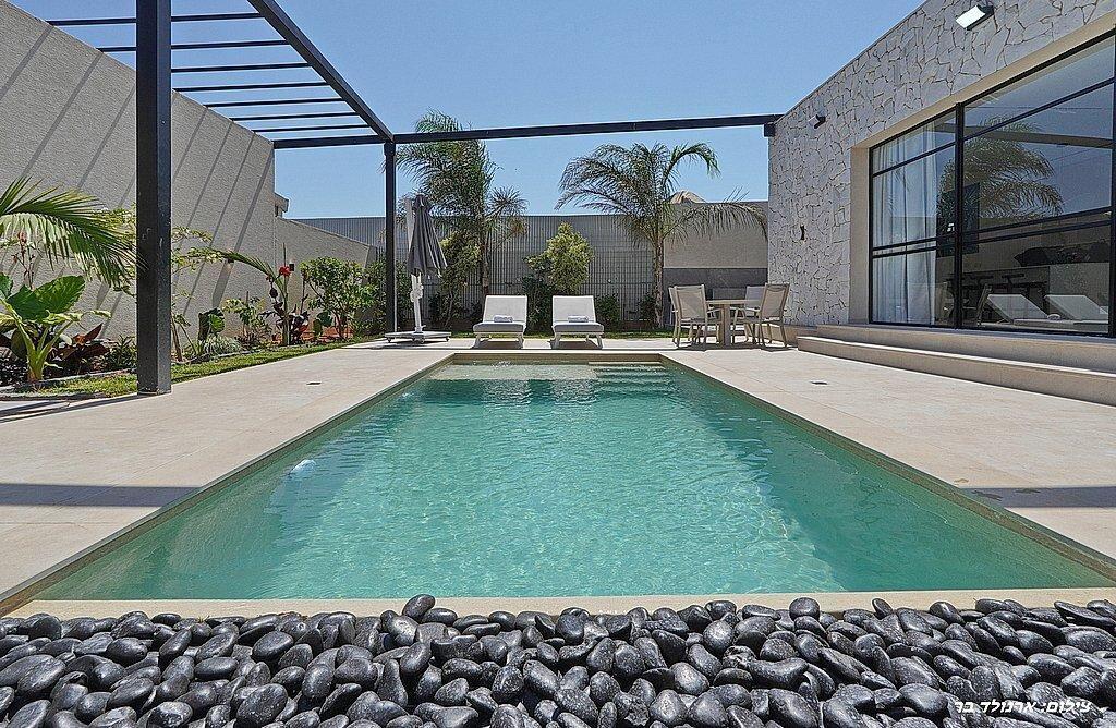 לומה סוויט צפון  44  נופש - וי פור ויקיישן - V for Vacation