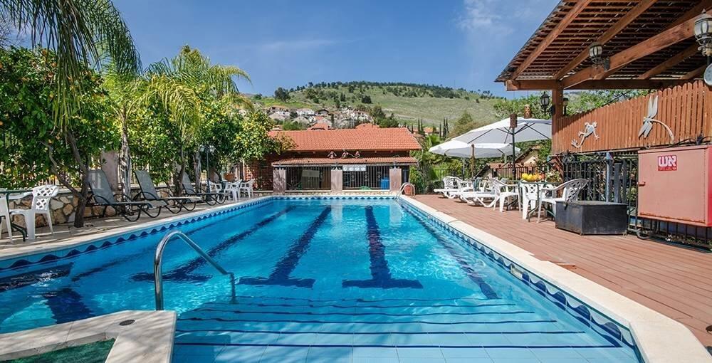 פרובנס בגן צפון  1  נופש - וי פור ויקיישן - V for Vacation