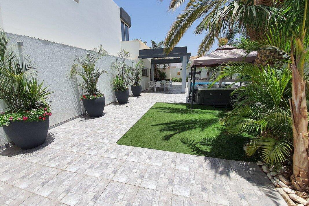 וילה תלתן דרום  24  נופש - וי פור ויקיישן - V for Vacation