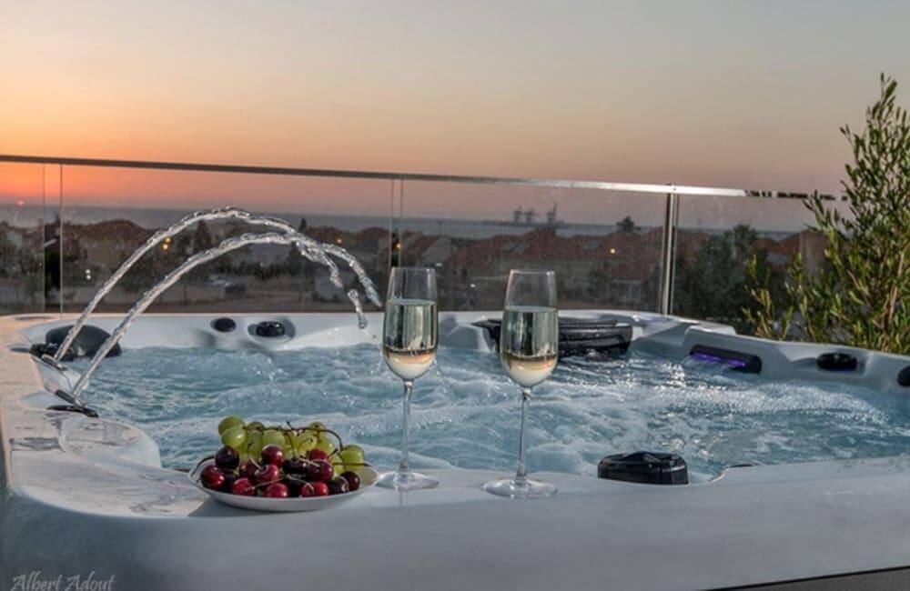 ארכיטקט ביץ האוס מרכז  37  נופש - וי פור ויקיישן - V for Vacation