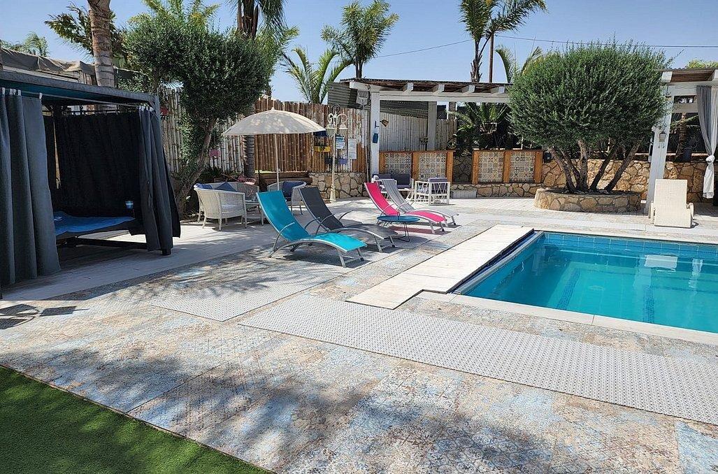 ארטמיס מרכז  34  נופש - וי פור ויקיישן - V for Vacation