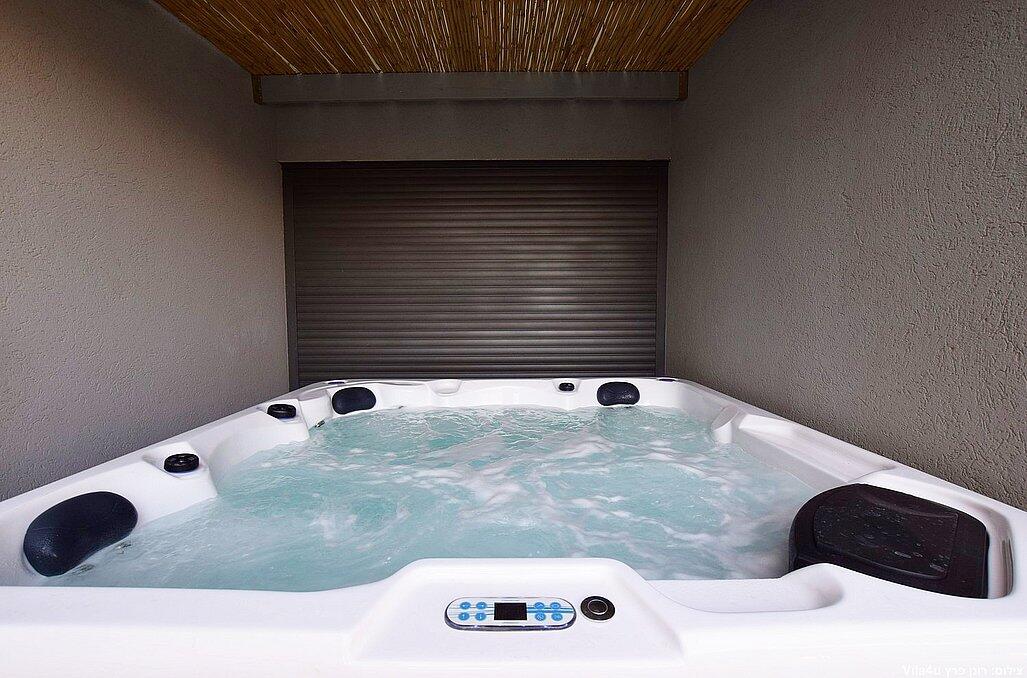 וילה מליה - Villa Melia צפון  19  נופש - וי פור ויקיישן - V for Vacation