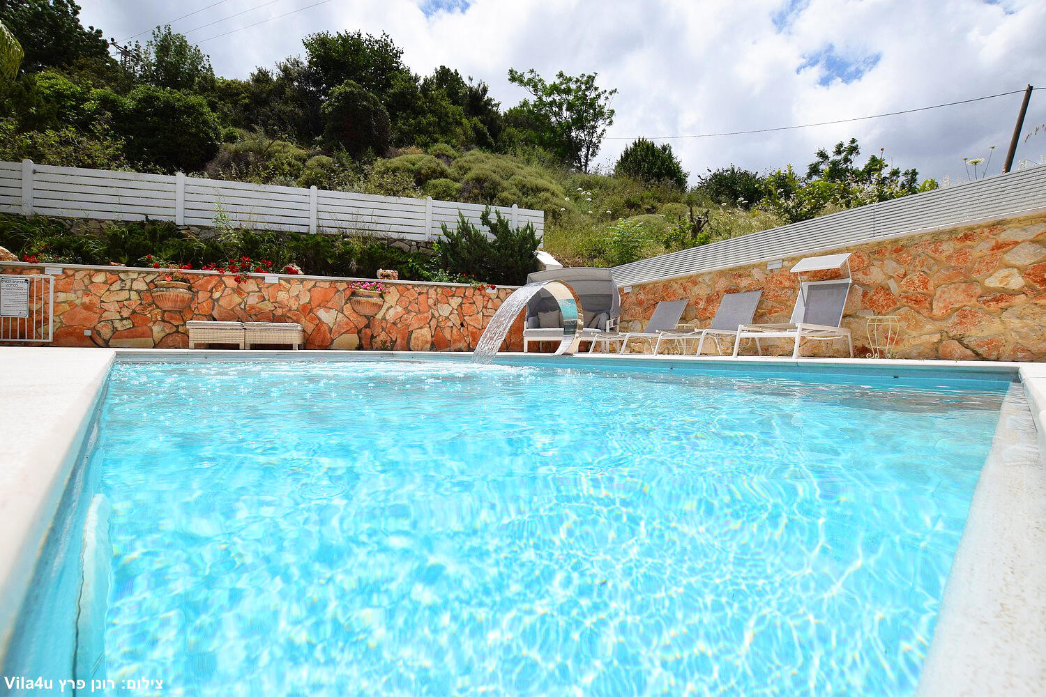 סוויטות רומאנס צפון  42  נופש - וי פור ויקיישן - V for Vacation