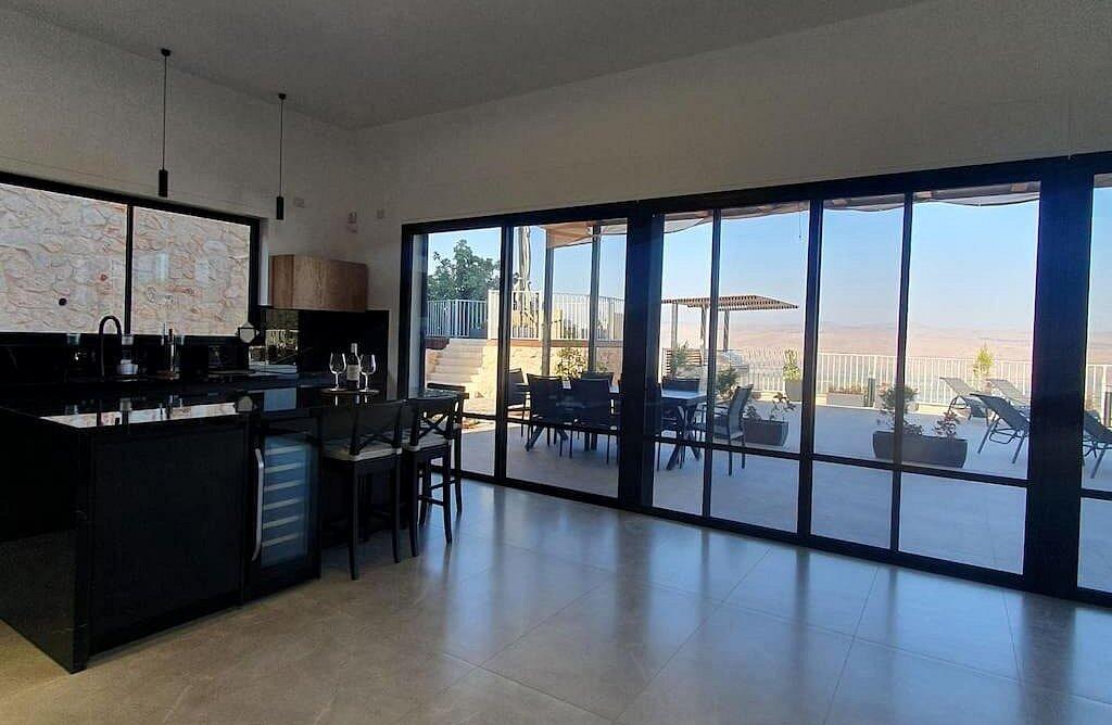 אחוזת גפנים צפון  8  נופש - וי פור ויקיישן - V for Vacation