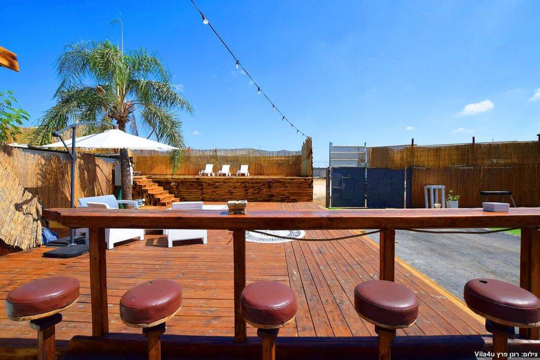 קרטחנה בעיר מרכז  38  נופש - וי פור ויקיישן - V for Vacation