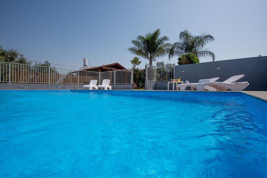 בקתות שוהם צפון  11  נופש - וי פור ויקיישן - V for Vacation