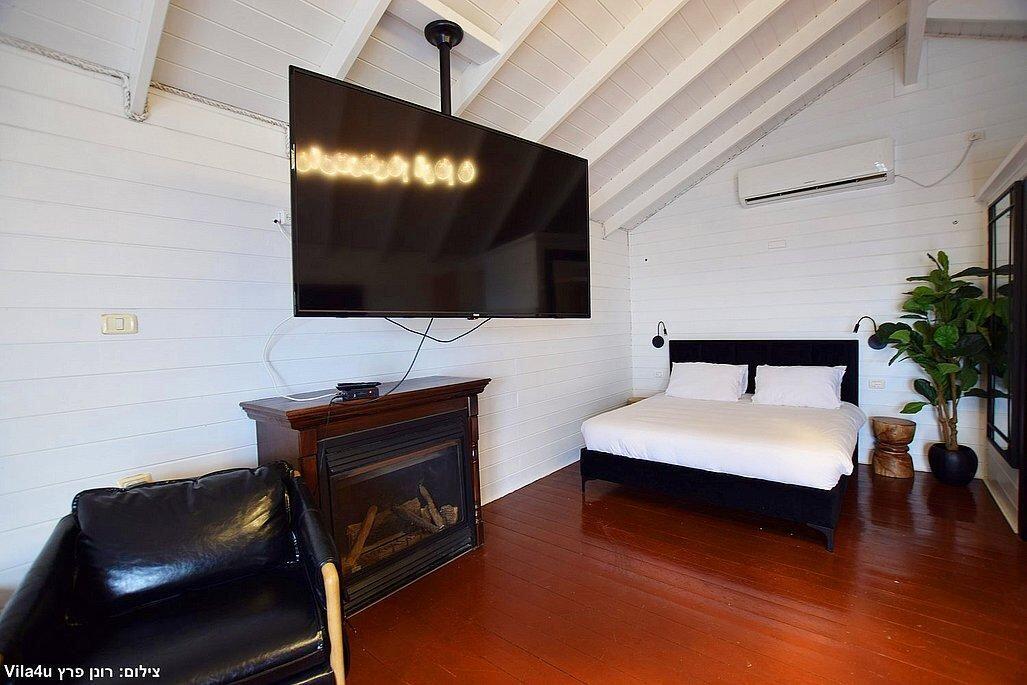 רפאל בכרם צפון  28  נופש - וי פור ויקיישן - V for Vacation