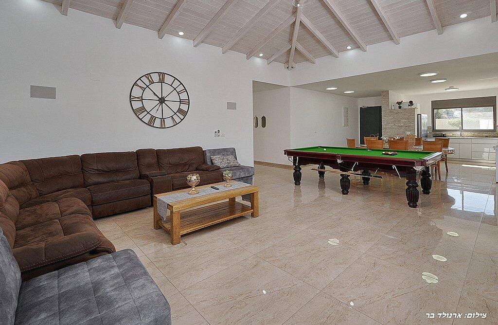 אחוזת השושנים בוטיק צפון  16  נופש - וי פור ויקיישן - V for Vacation