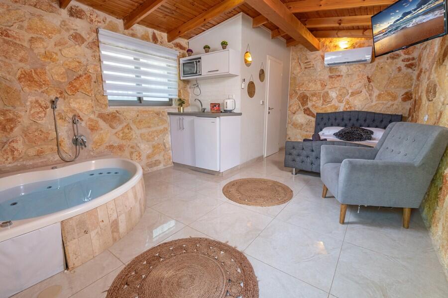 אבן החלומות צפון  8  נופש - וי פור ויקיישן - V for Vacation