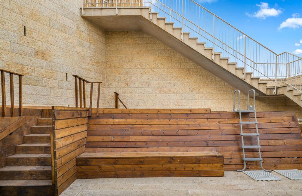 וילה ירושלים VIP מרכז  25  נופש - וי פור ויקיישן - V for Vacation