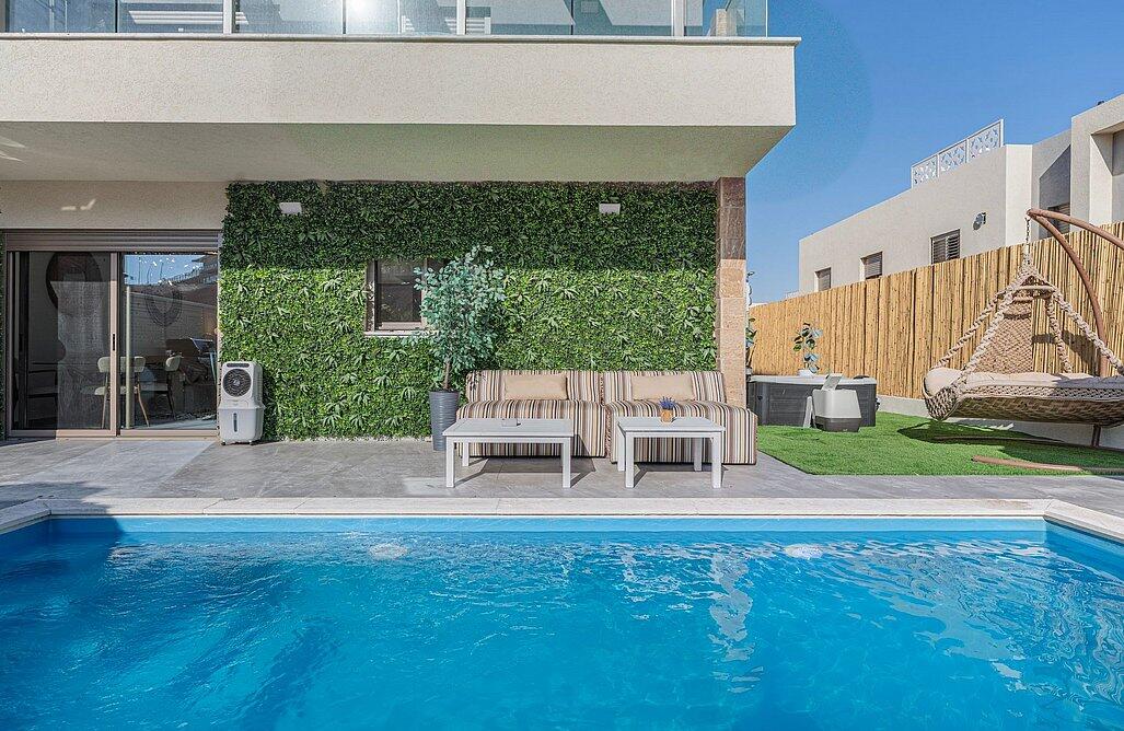 בית של אהבה בלב אילת דרום  2  נופש - וי פור ויקיישן - V for Vacation