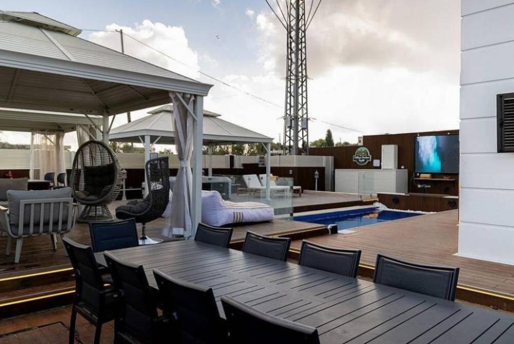 ויליג' בוטיק הגלילית צפון  40  נופש - וי פור ויקיישן - V for Vacation