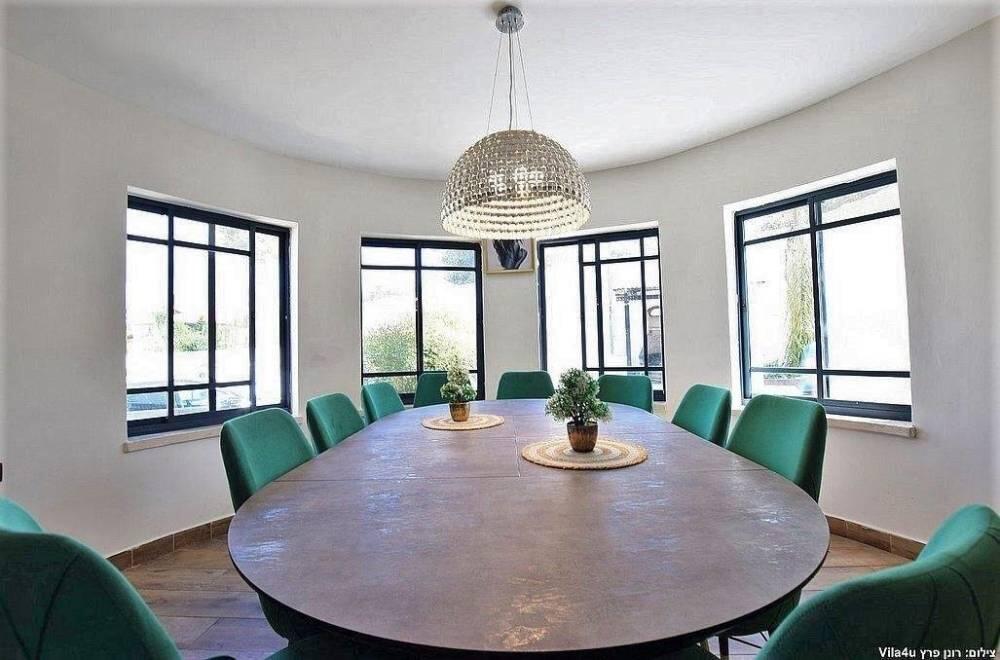 וילה קאסה רויאל צפון  27  נופש - וי פור ויקיישן - V for Vacation