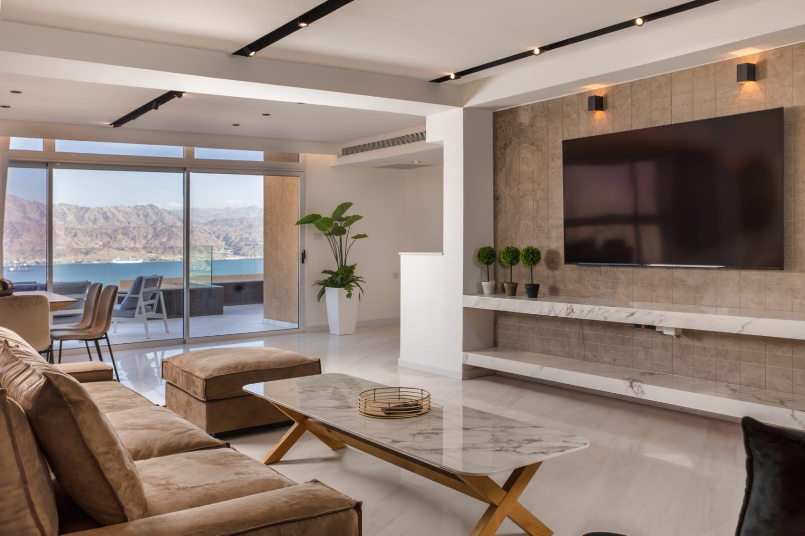 נגיעה מהשמיים דרום  15  נופש - וי פור ויקיישן - V for Vacation