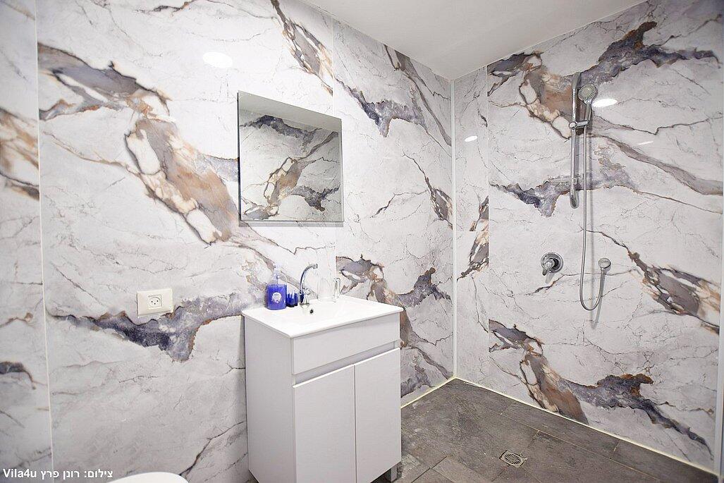 קופה קבנה מרכז  13  נופש - וי פור ויקיישן - V for Vacation