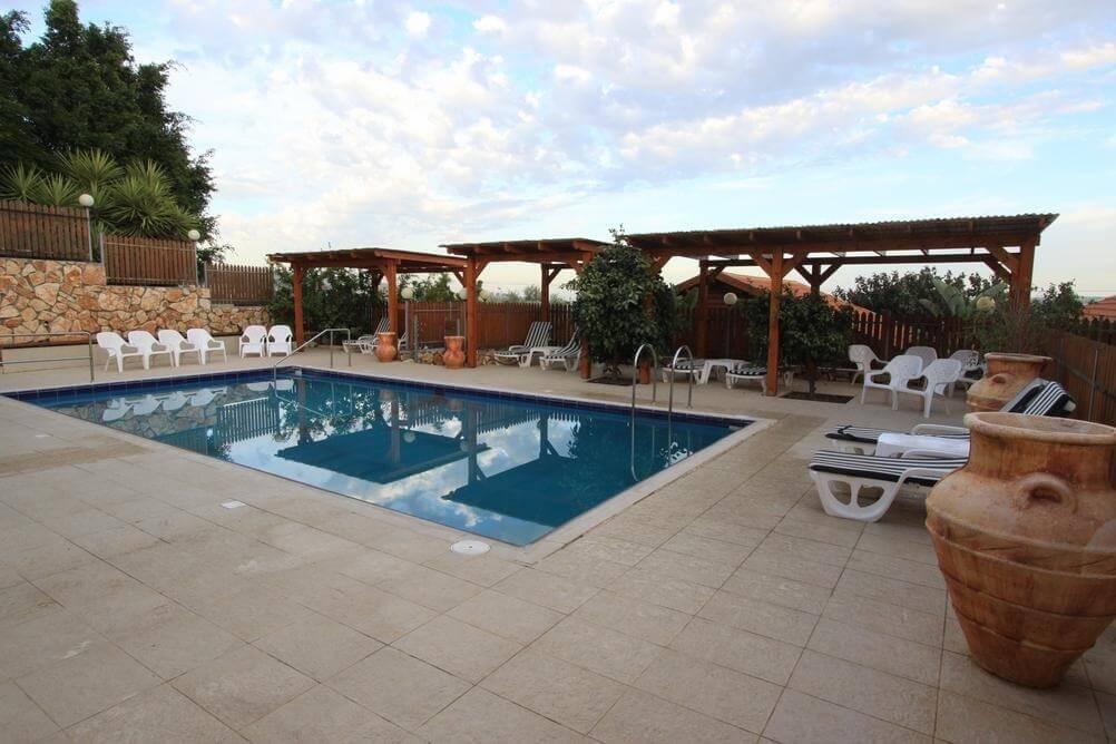 פינה בסג'רה צפון  11  נופש - וי פור ויקיישן - V for Vacation