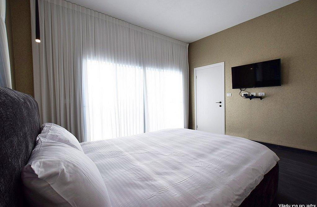 וילה סיימון רויאל צפון  13  נופש - וי פור ויקיישן - V for Vacation