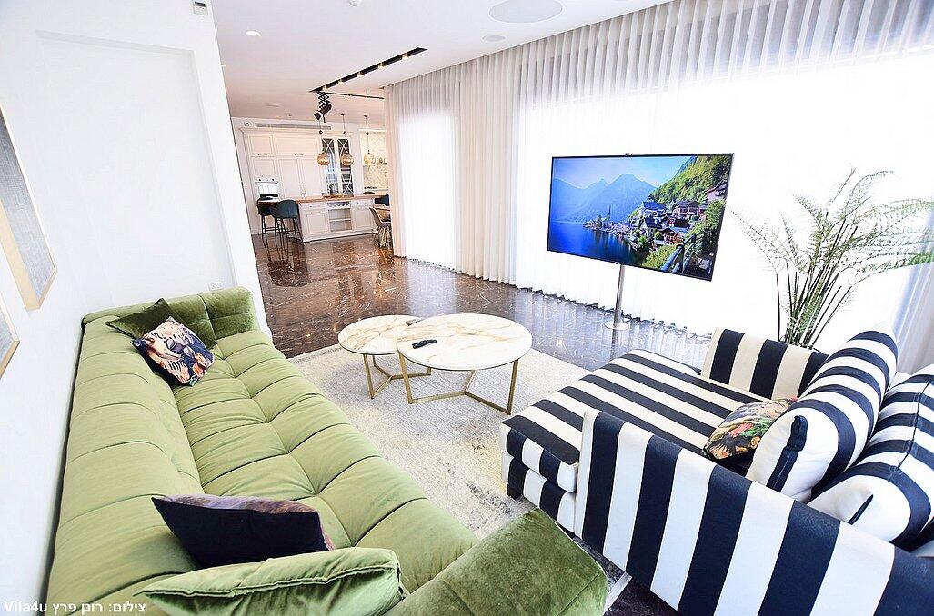 סי וויו פנטהאוז - Sea View Penthouse מרכז  13  נופש - וי פור ויקיישן - V for Vacation